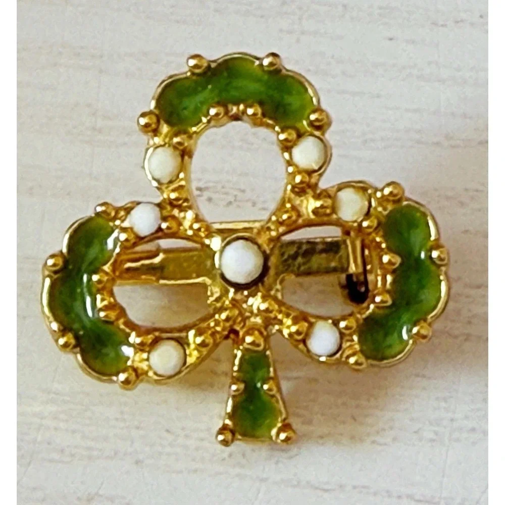 St Patrick's Day Pin Bundle. Total Of 5. Two Are Hallmark.